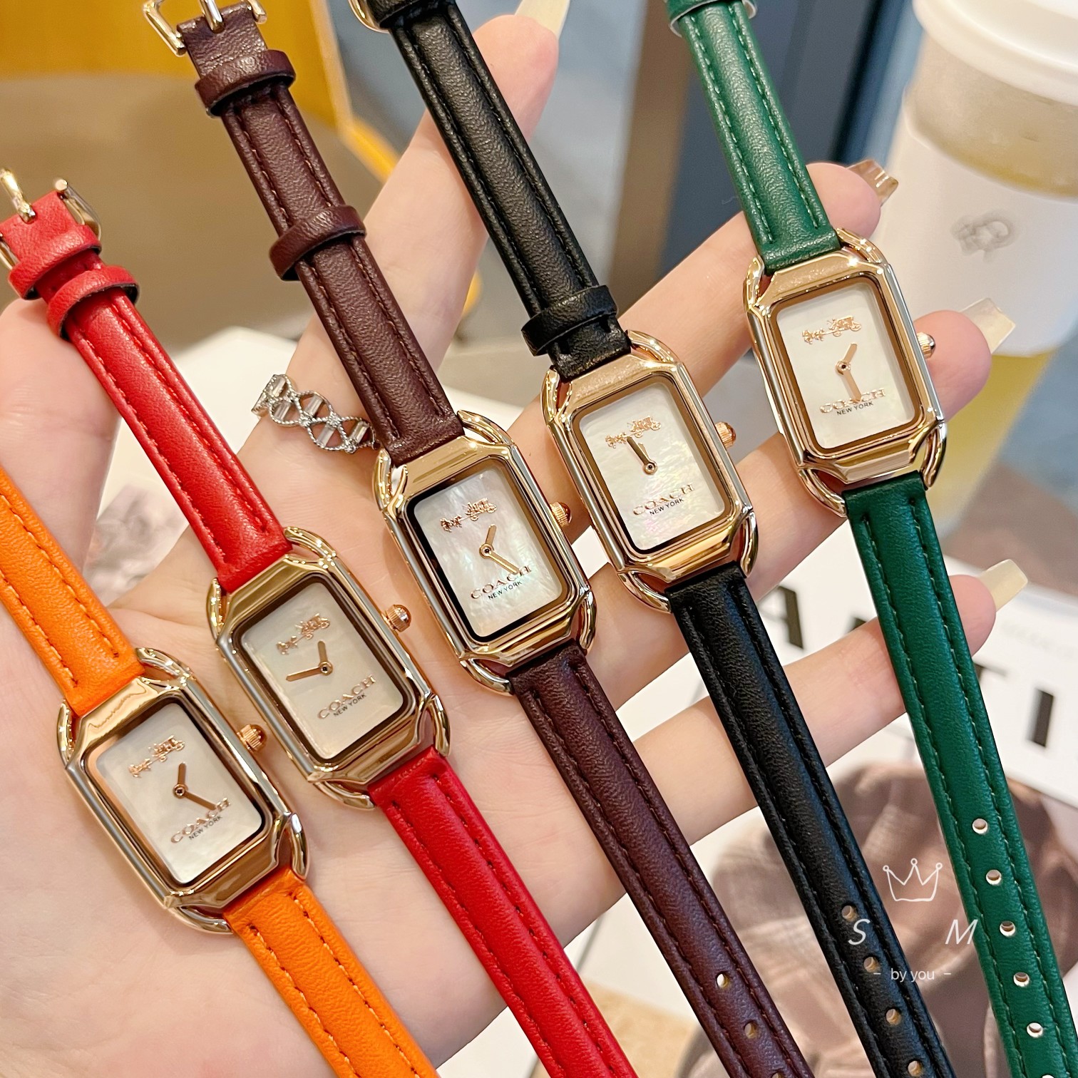 AAAA
 Coach Reloj Marrón Oro retro Piel de vaca Cuero Colección otoño – invierno Vintage Correas ternera