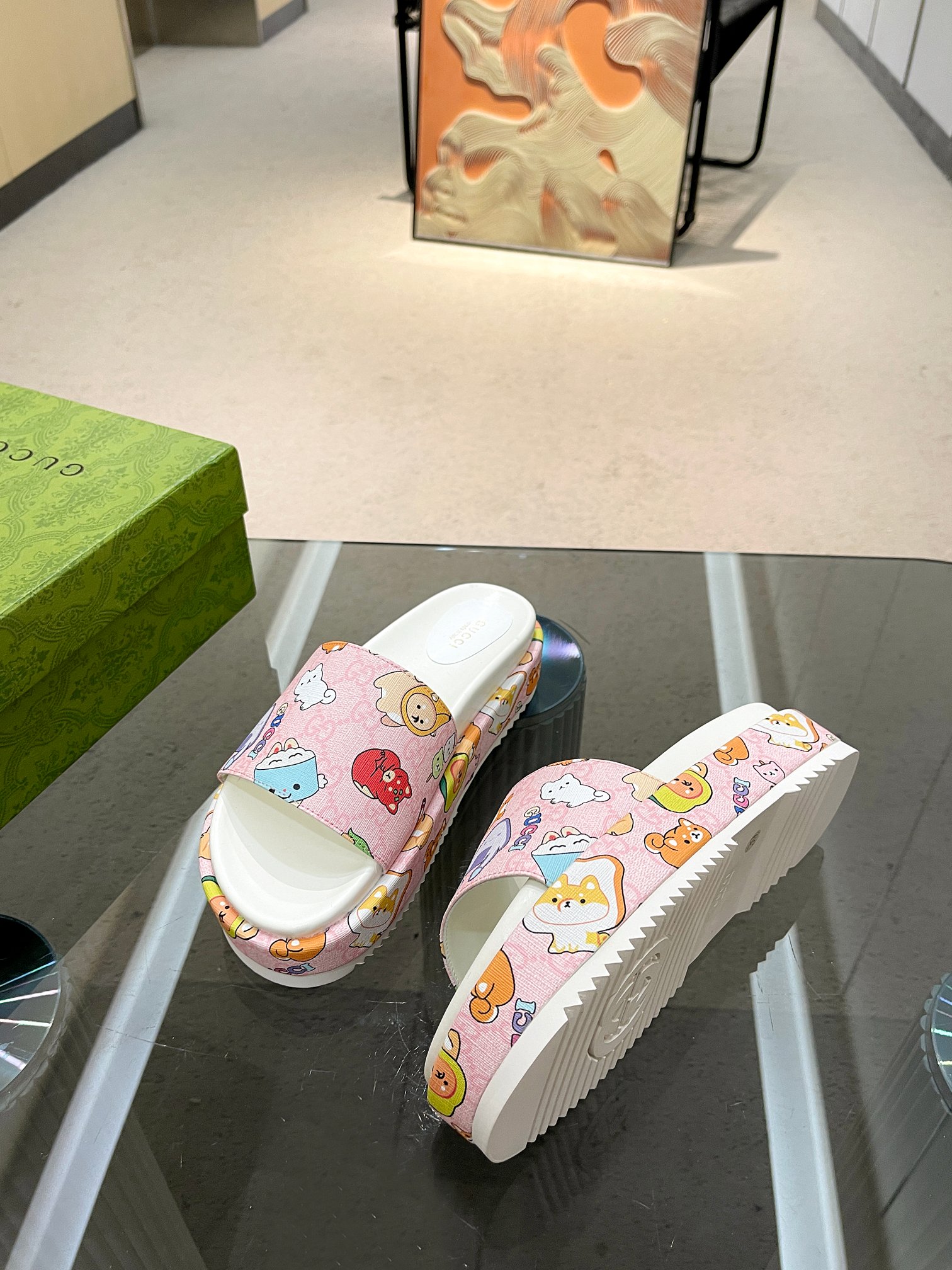 Gucci Limited Edition Platform Slides - Premium Quality, Unique Design 5 a1682061885029 2737