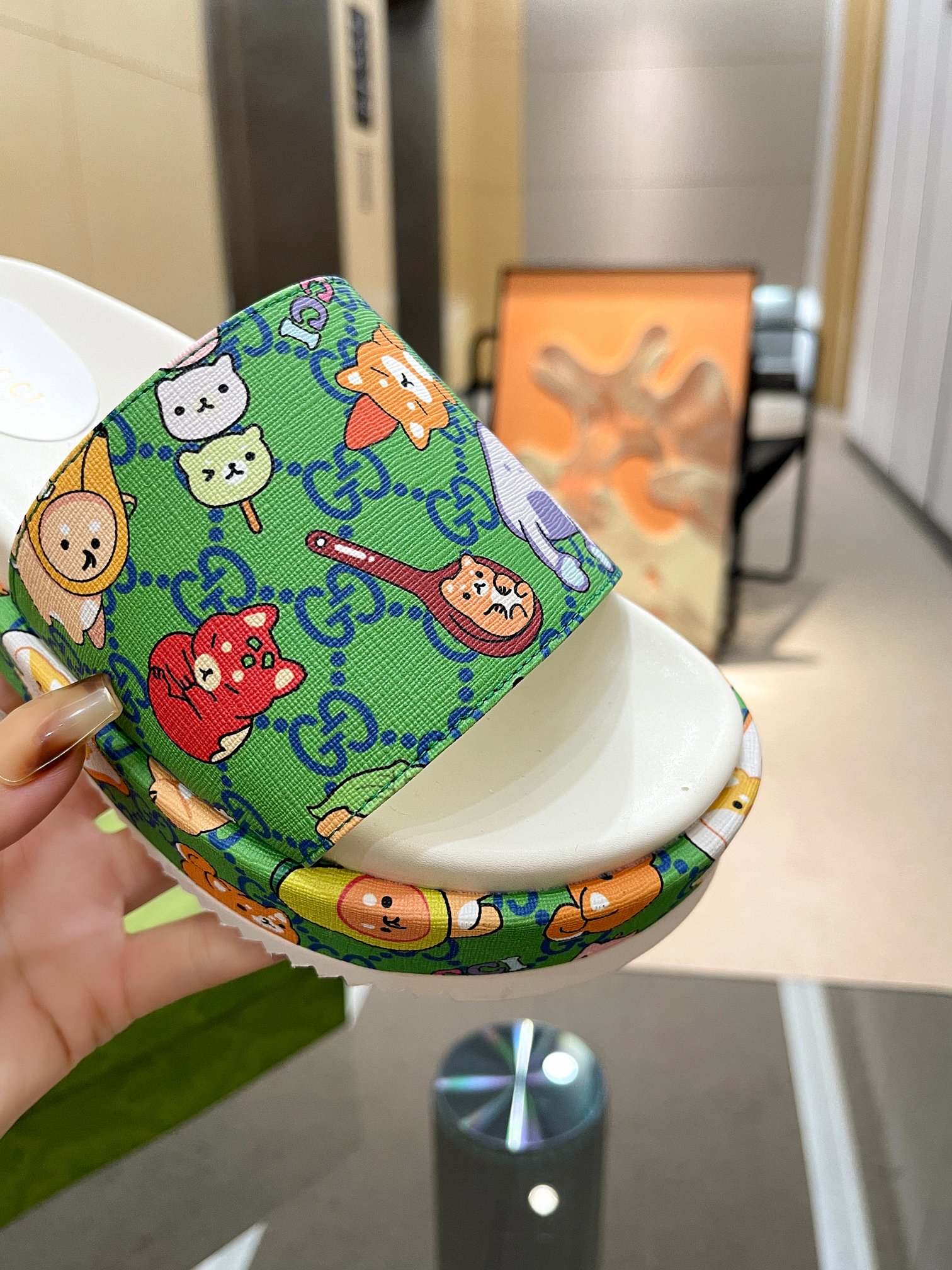 Gucci Limited Edition Platform Slides in Green with Cartoon Print 6 a1682061918683 3183