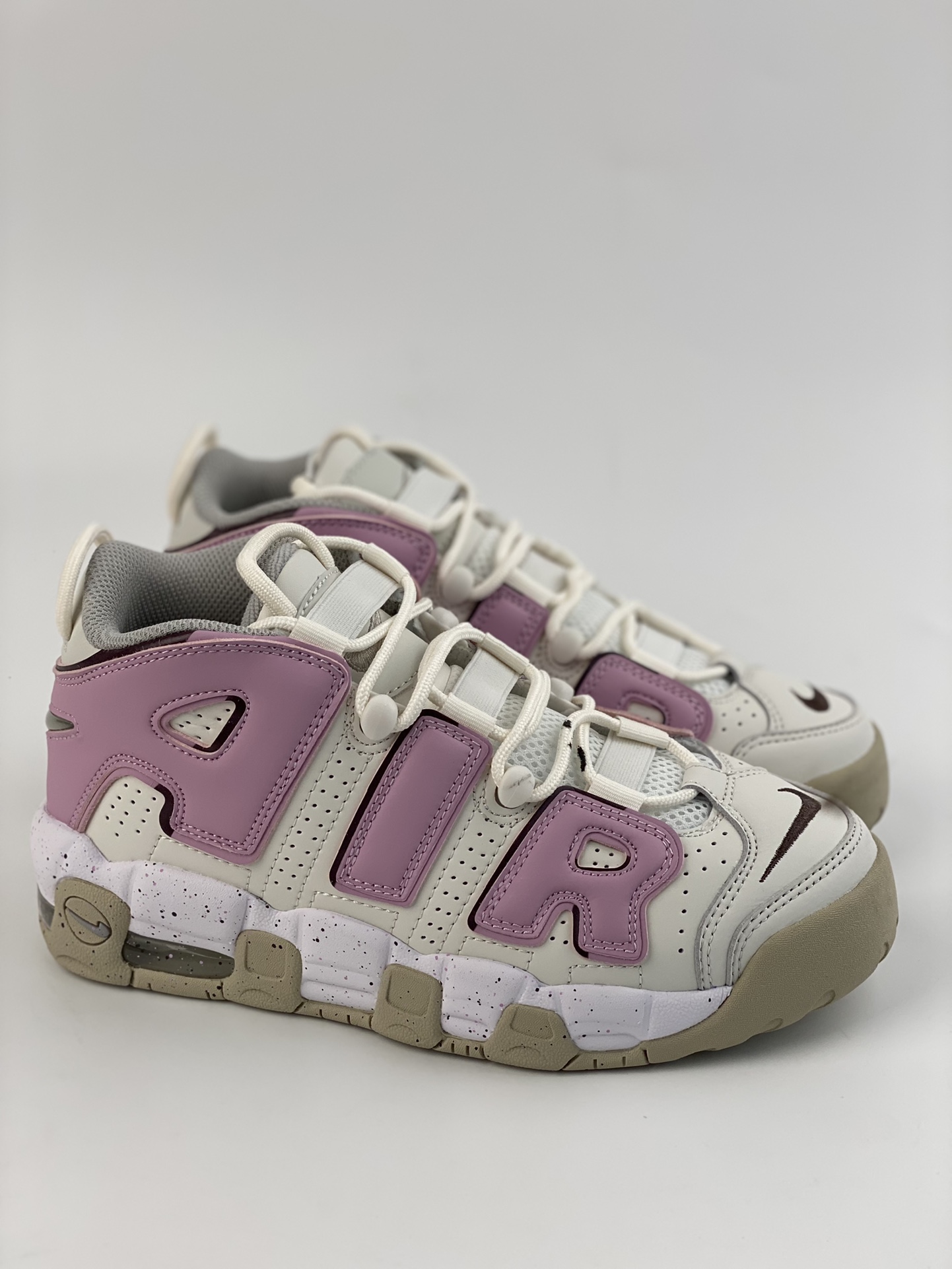 Air More Uptempo Sweet Wine Cherry Valentine's Day represents the highest version of Pippen in history DM1023-001