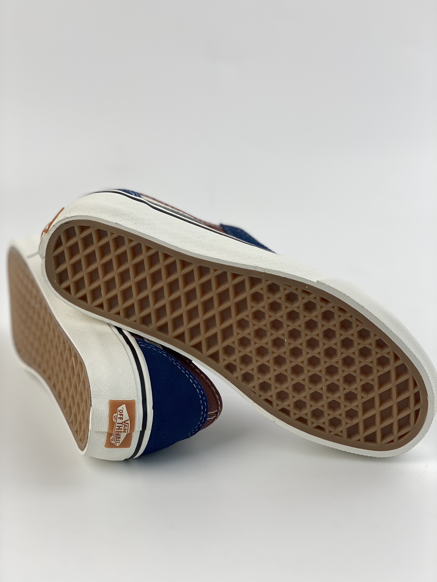 Vans Fans official style 136 VR3 red and blue stitching contrasting American retro plate shoes