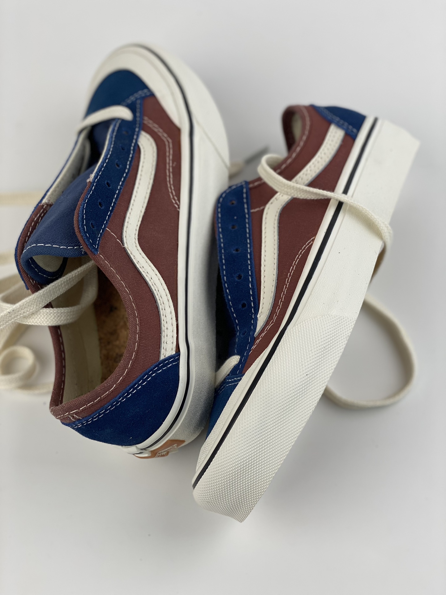 Vans Fans official style 136 VR3 red and blue stitching contrasting American retro plate shoes