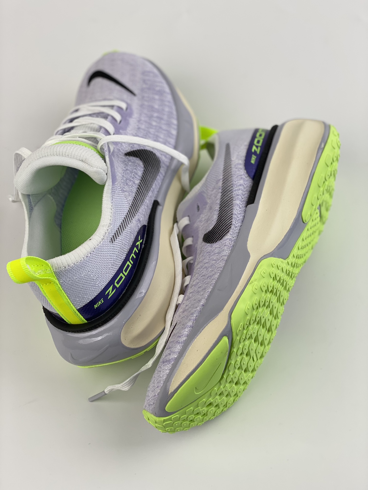 200 NIKE Zoom X Invincible Run Fk 3 马拉松机能风格运动鞋  DR2660-100