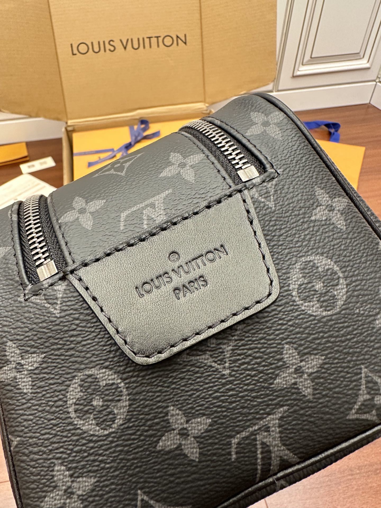 独家首发型号M46354特级加强版品质提升.专柜同步电子芯片内码礼品袋保护纸铜版电子标签合格证皮料是正品