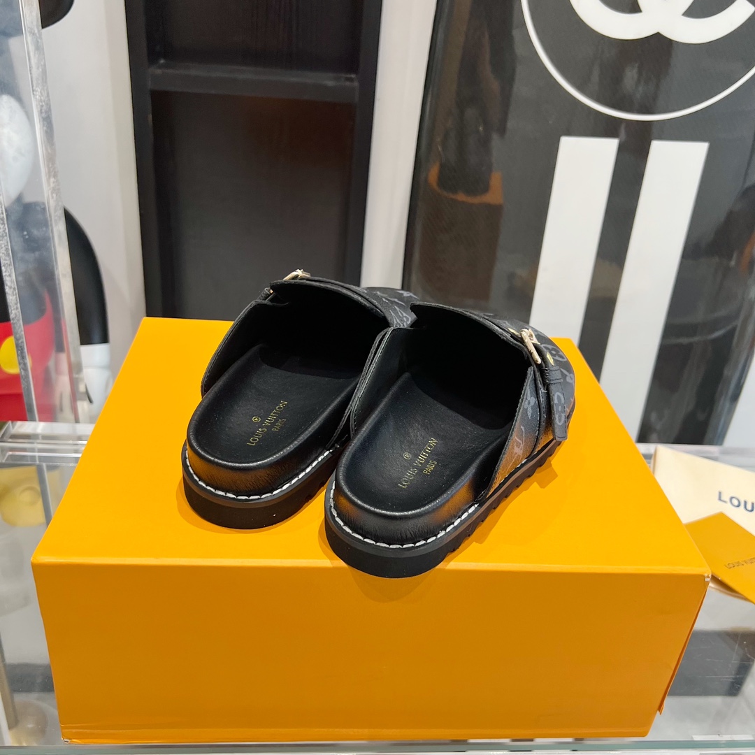 Louis Vuitton Lv包头拖鞋