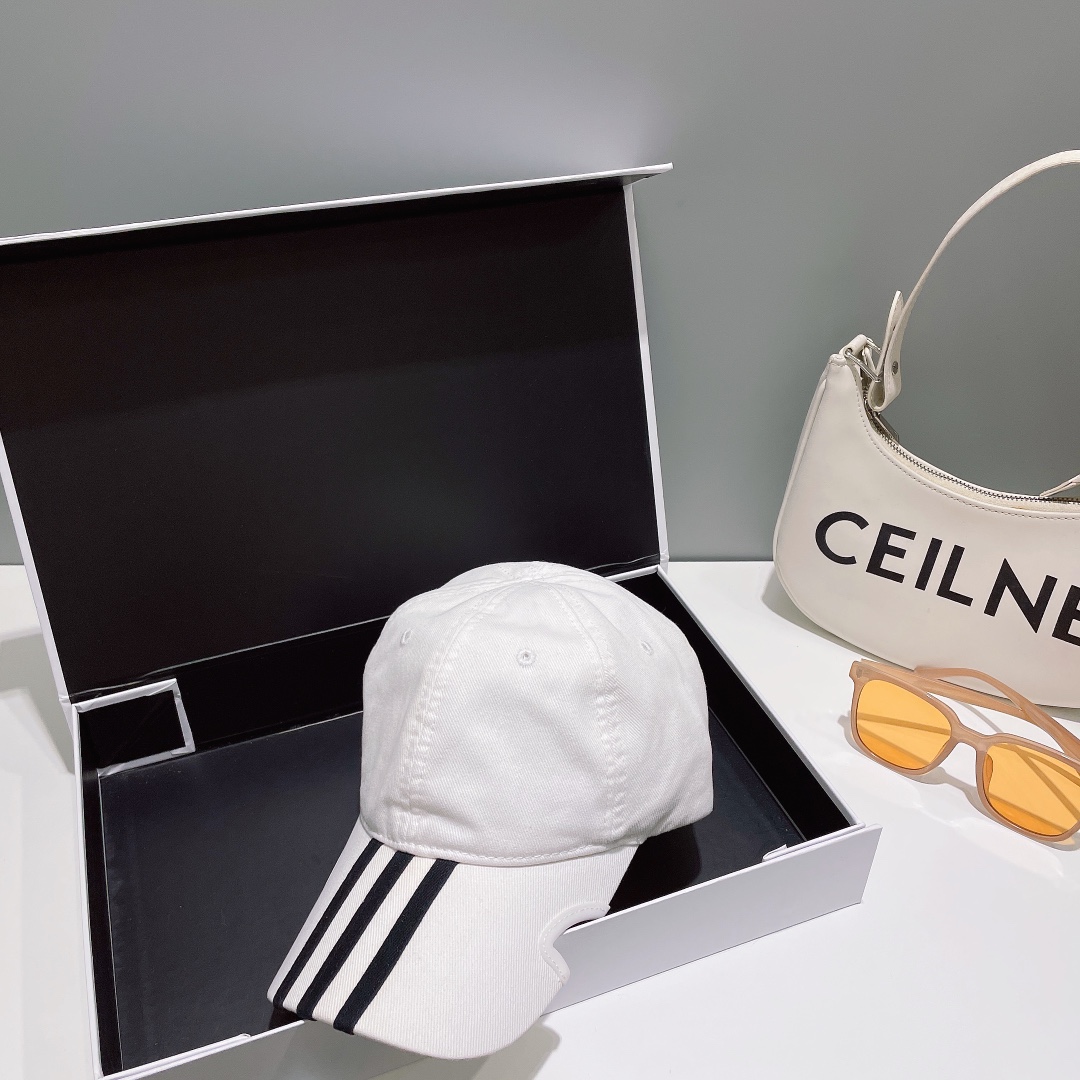 Stylish Parisian Adi Introduces New Baseball Hat – Get Started with Cool Style - 图片 5