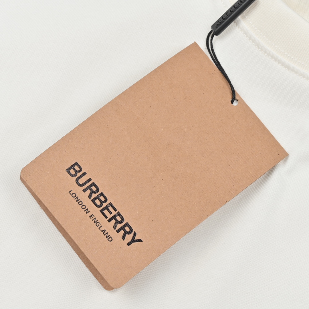 160 BURBERRY/巴宝莉BBR经典TB限定胸口LOGO短袖