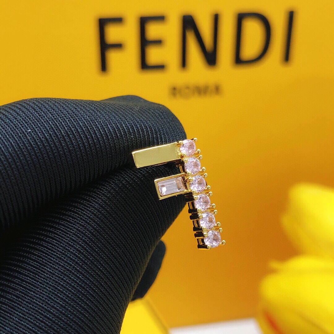 p225-FDD0004 Freddy F’s ear nailing mini-dry - 图片 4