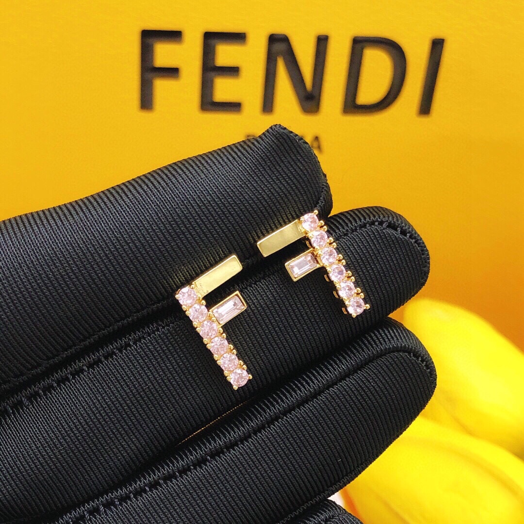 p225-FDD0004 Freddy F’s ear nailing mini-dry - 图片 1