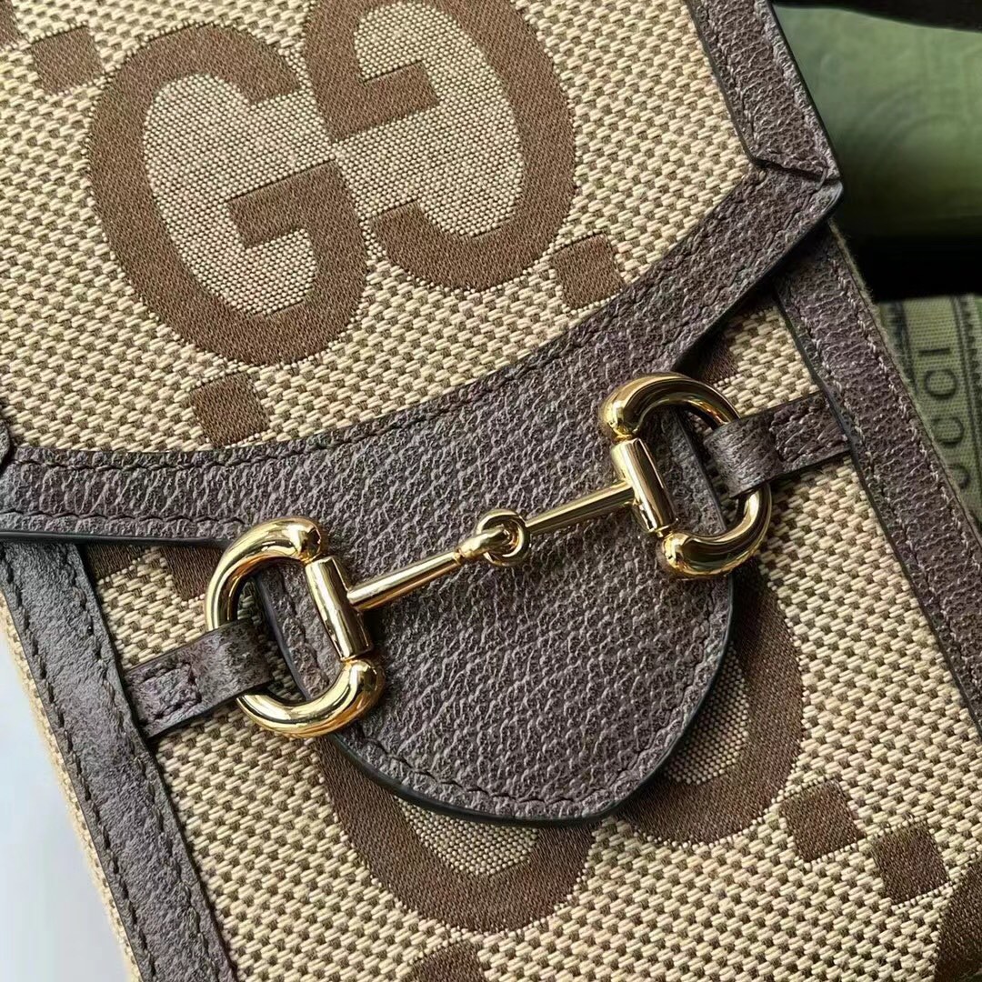 Gucci Bag Collection crafted with premium materials and signature design 3