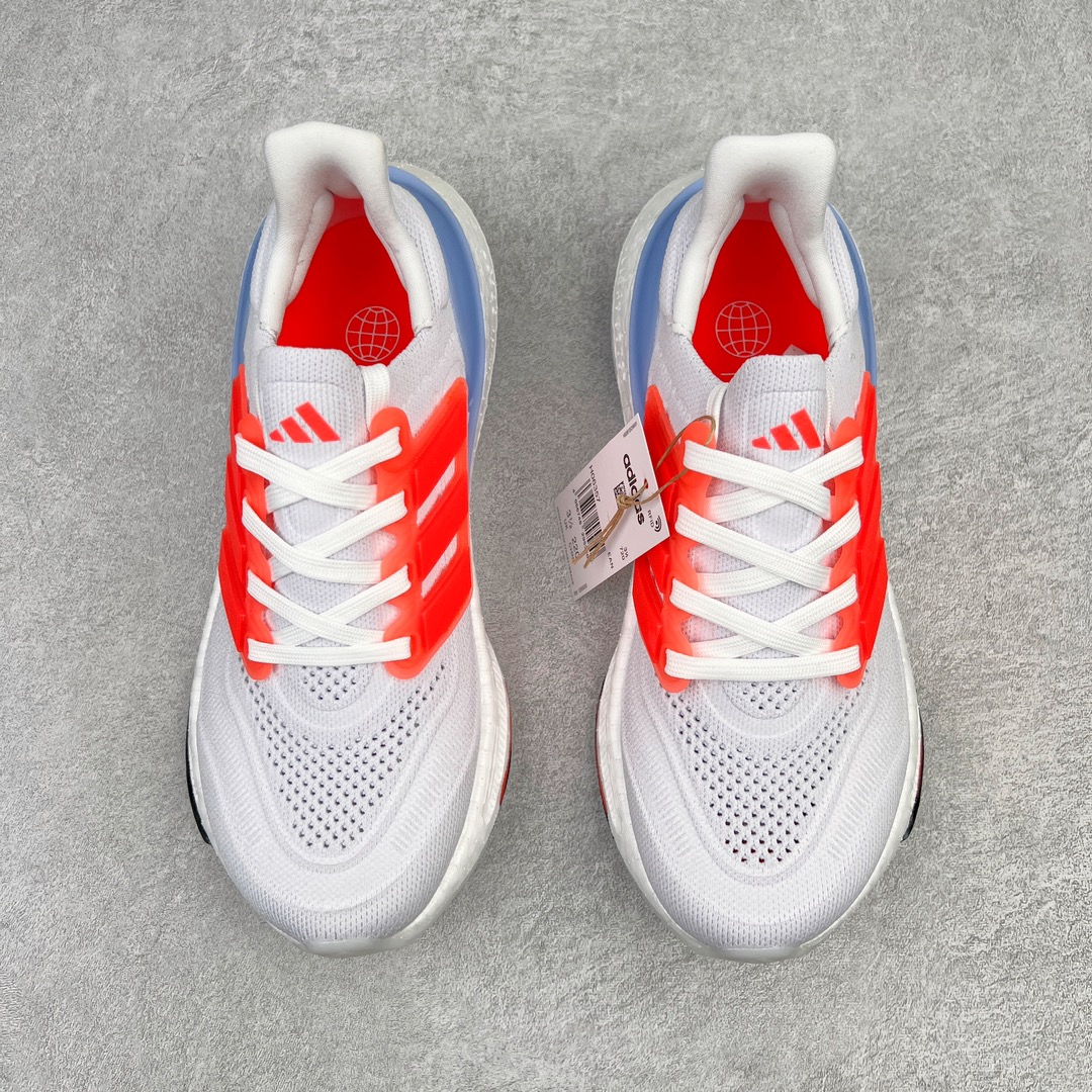 图片[2]-＃YG纯原 AD Ultra Boost Light UB2023系列低帮袜套式针织透气缓震休闲运动慢跑鞋 H06357 德国进口巴斯夫大底 全套原纸板楦头开发 原厂特供飞织面配套加持 确保原汁原味 完美呈现版型 一比一还原zp踩屎脚感 原档案底模数据 正确多层组合大底 辰元原厂针织代工 细节还原度极高 独家外贸特供开发至48.5 历经10年不断创新以科技重塑跑步推出全新超轻新科技跑鞋 力求为跑步添活力 搭载LIGHT BOOST中底的新鲜演绎 无论节奏快慢、距离长短 伴你活力畅跑 延续了该系列的设计语言 采用分区编织鞋面 鞋头处网眼孔洞更大 提升透气性 一体式鞋舌 避免运动中出现偏移 实现鞋脚一体性 鞋侧 TPU 材质 有效提供支撑性 镂空的设计 同时减轻整体重量 最明显的则是中底部分 不仅是厚度夸张 大家最熟悉的 Boost 材质终于迎来升级 减重 30% 带来更轻量化的上脚感受 尺码：36 36.5 37 38 38.5 39 40-选品中心