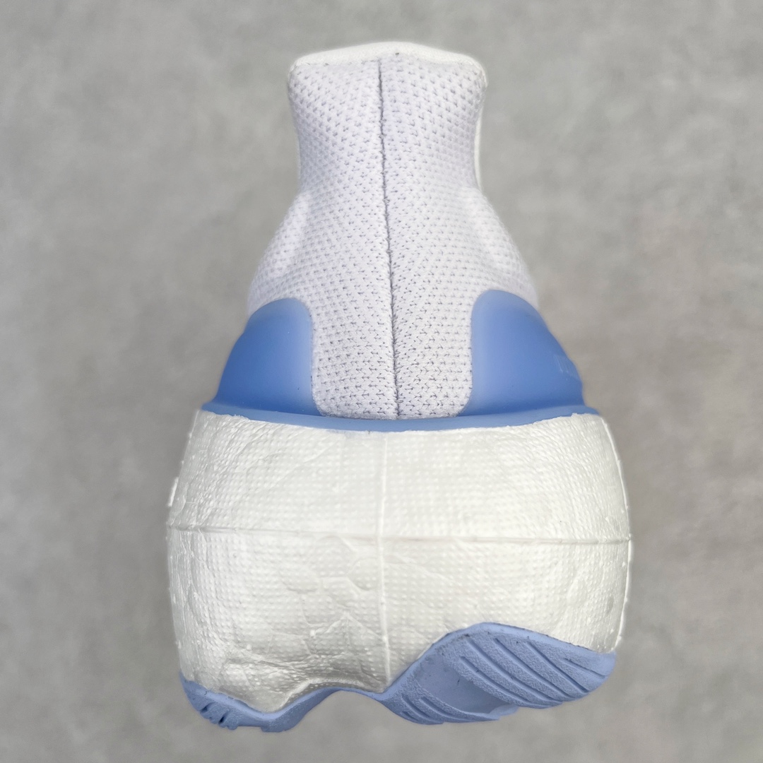 图片[8]-＃YG纯原 AD Ultra Boost Light UB2023系列低帮袜套式针织透气缓震休闲运动慢跑鞋 H06357 德国进口巴斯夫大底 全套原纸板楦头开发 原厂特供飞织面配套加持 确保原汁原味 完美呈现版型 一比一还原zp踩屎脚感 原档案底模数据 正确多层组合大底 辰元原厂针织代工 细节还原度极高 独家外贸特供开发至48.5 历经10年不断创新以科技重塑跑步推出全新超轻新科技跑鞋 力求为跑步添活力 搭载LIGHT BOOST中底的新鲜演绎 无论节奏快慢、距离长短 伴你活力畅跑 延续了该系列的设计语言 采用分区编织鞋面 鞋头处网眼孔洞更大 提升透气性 一体式鞋舌 避免运动中出现偏移 实现鞋脚一体性 鞋侧 TPU 材质 有效提供支撑性 镂空的设计 同时减轻整体重量 最明显的则是中底部分 不仅是厚度夸张 大家最熟悉的 Boost 材质终于迎来升级 减重 30% 带来更轻量化的上脚感受 尺码：36 36.5 37 38 38.5 39 40-选品中心