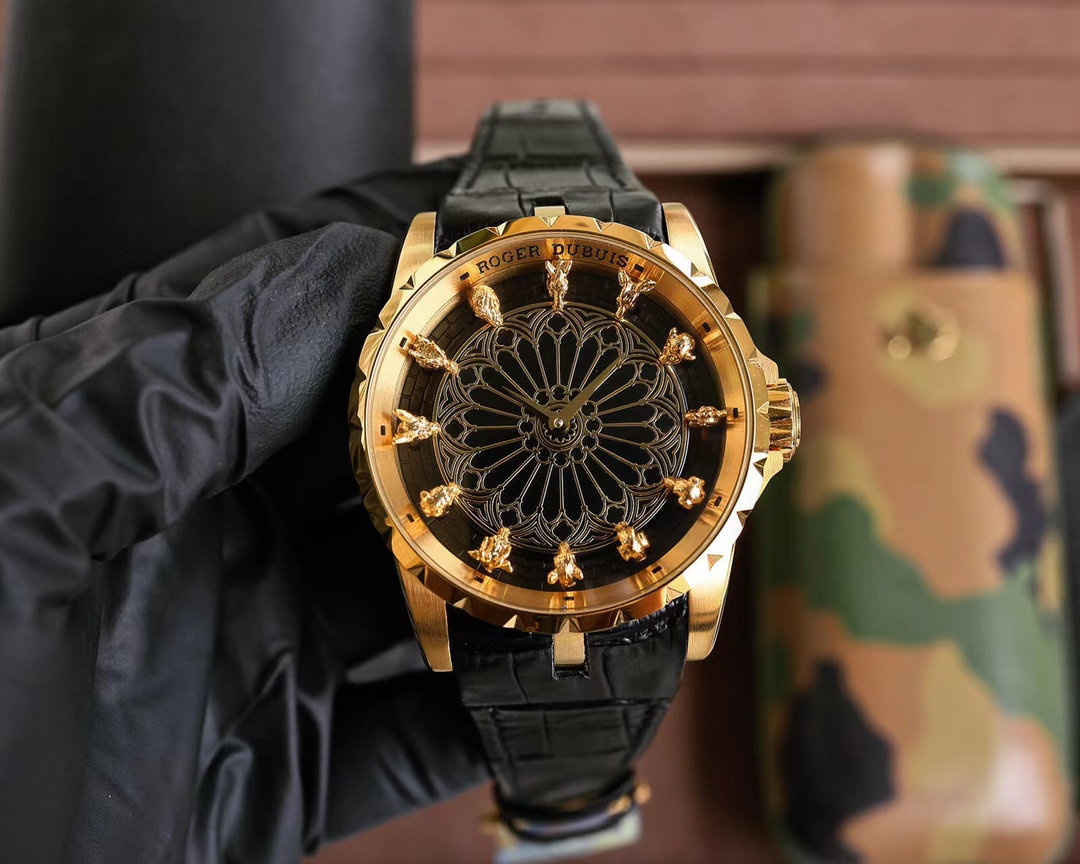 罗杰杜彼ROGERDUBUIS大器晚成王者归来！精雕细镂尽心竭力成就永恒经典腕表尺寸45mmX15.7m