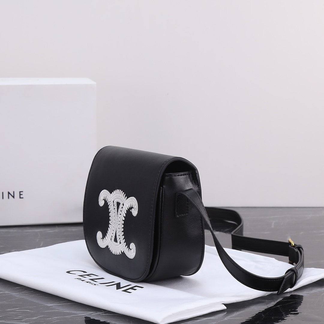 CELINE2022春夏新款CUIR