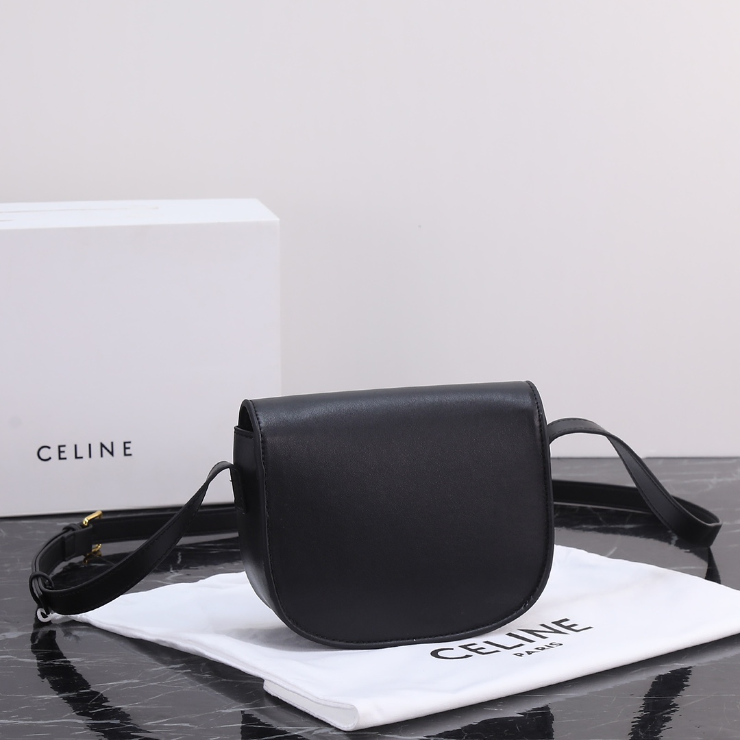 CELINE2022春夏新款CUIR