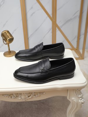 Louis Vuitton Shoes Plain Toe New Designer Replica Men Cowhide Rubber Sheepskin Fashion Casual