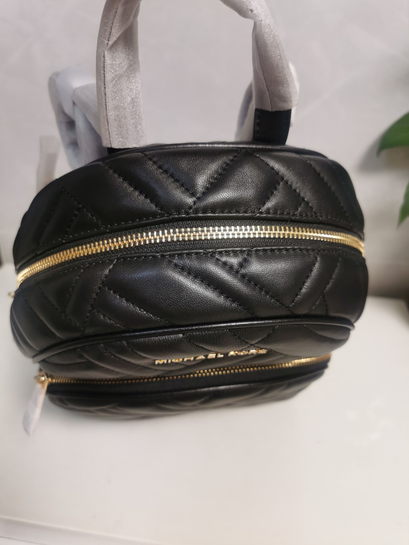 Michael Kors MK羊皮系列双肩背包 羊皮长方条格大小不同拼 内里前后都有插袋和拉链暗袋 实用又
