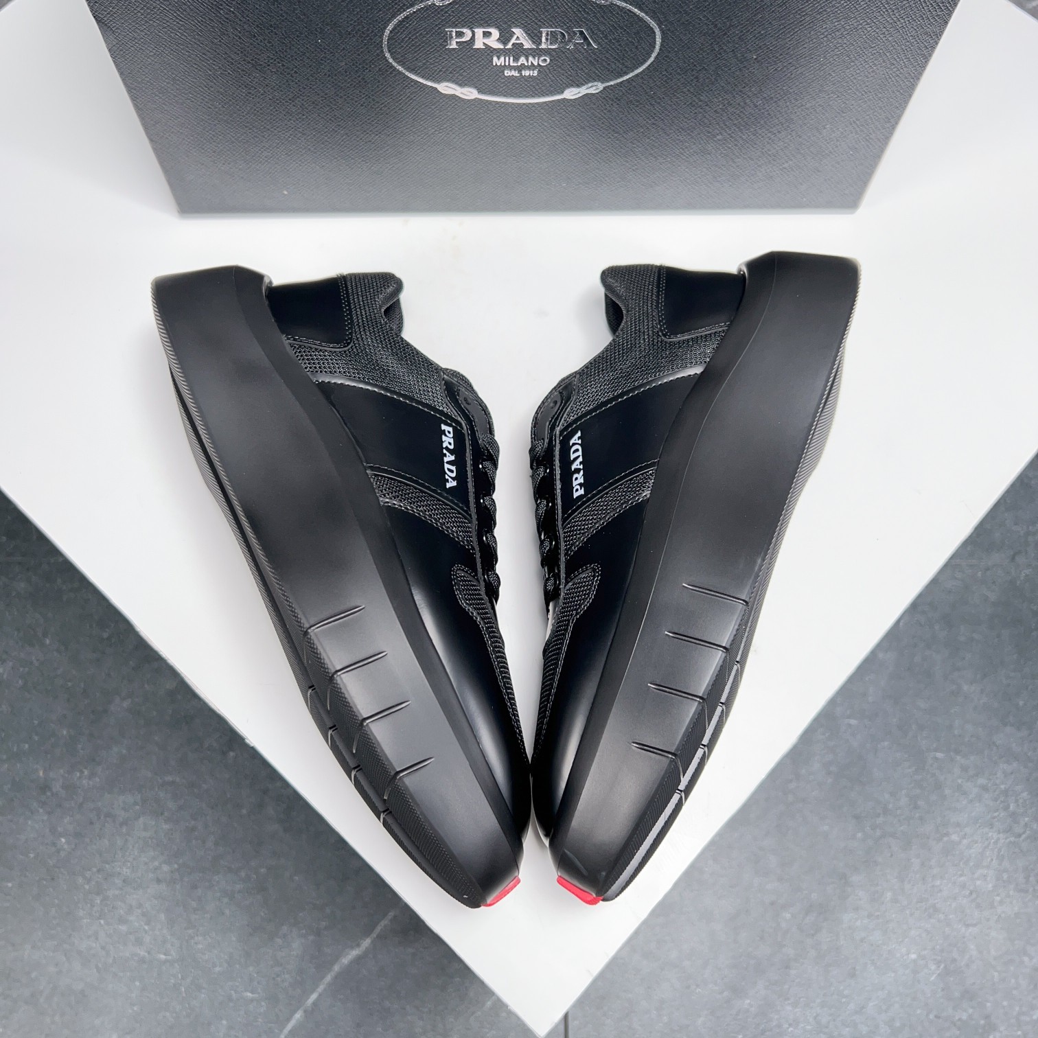 Prada Style Green Leather Men's Shoes style reference detail image 5 from source 781922