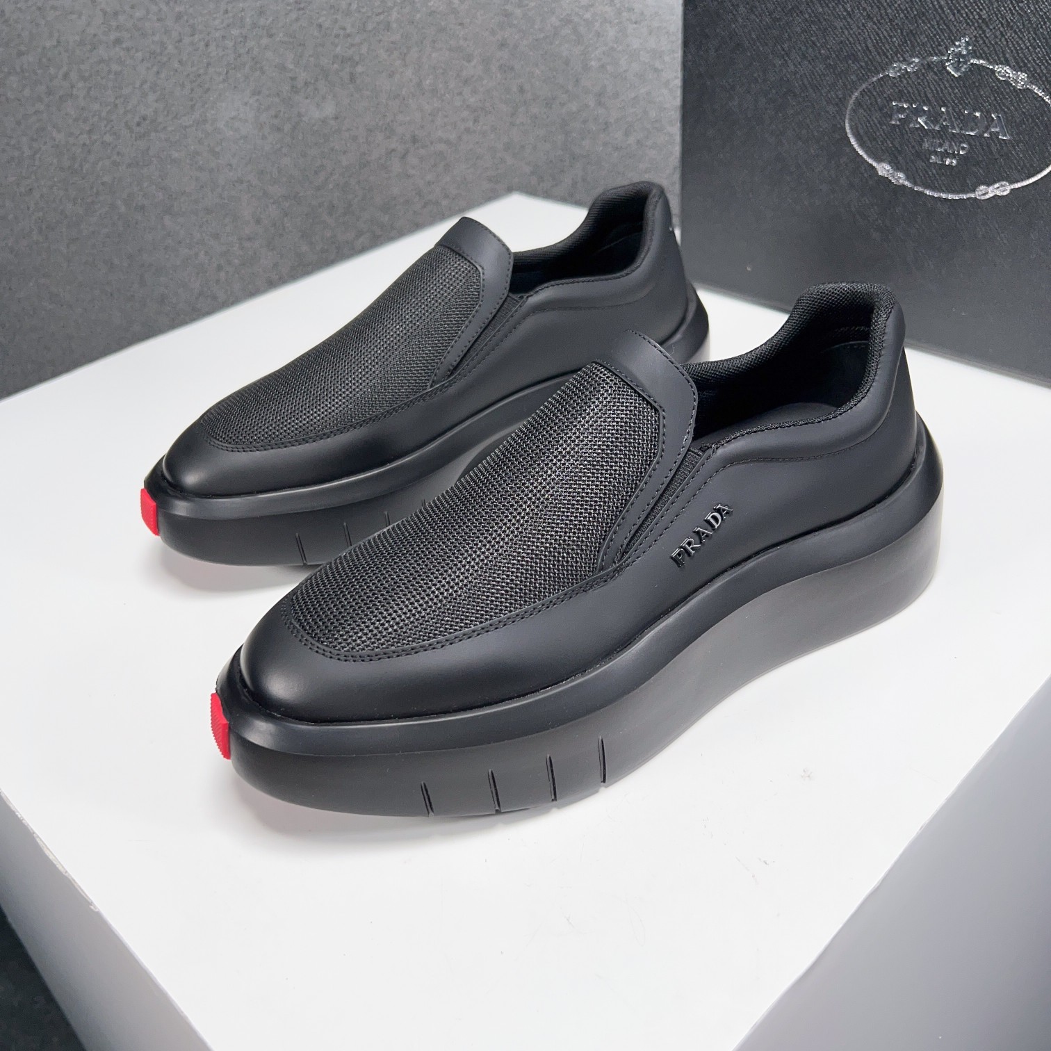 Prada Style Green Leather Men's Shoes Lookbook Reference image 1