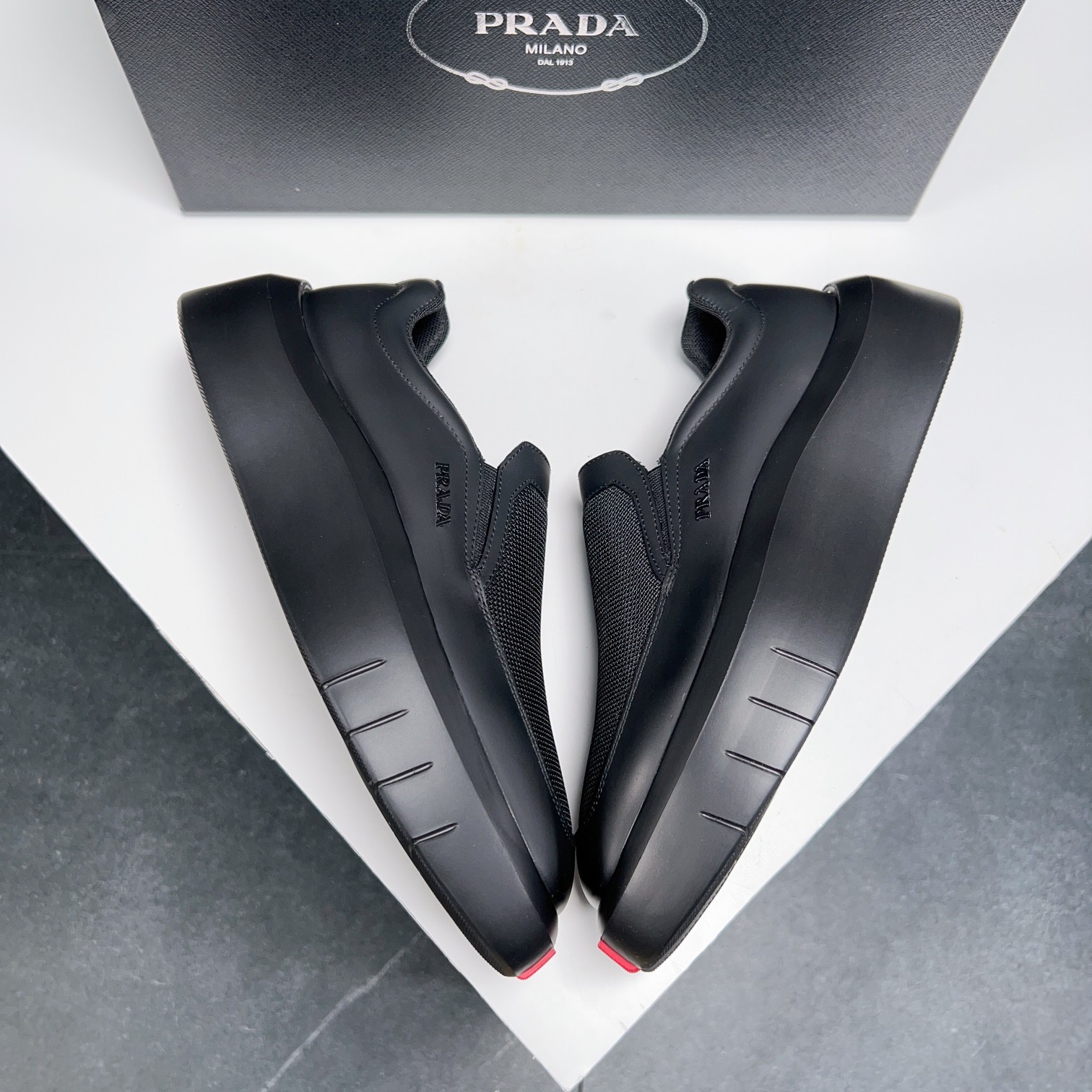 Prada Style Green Leather Men's Shoes style reference detail image 5 from source 781928