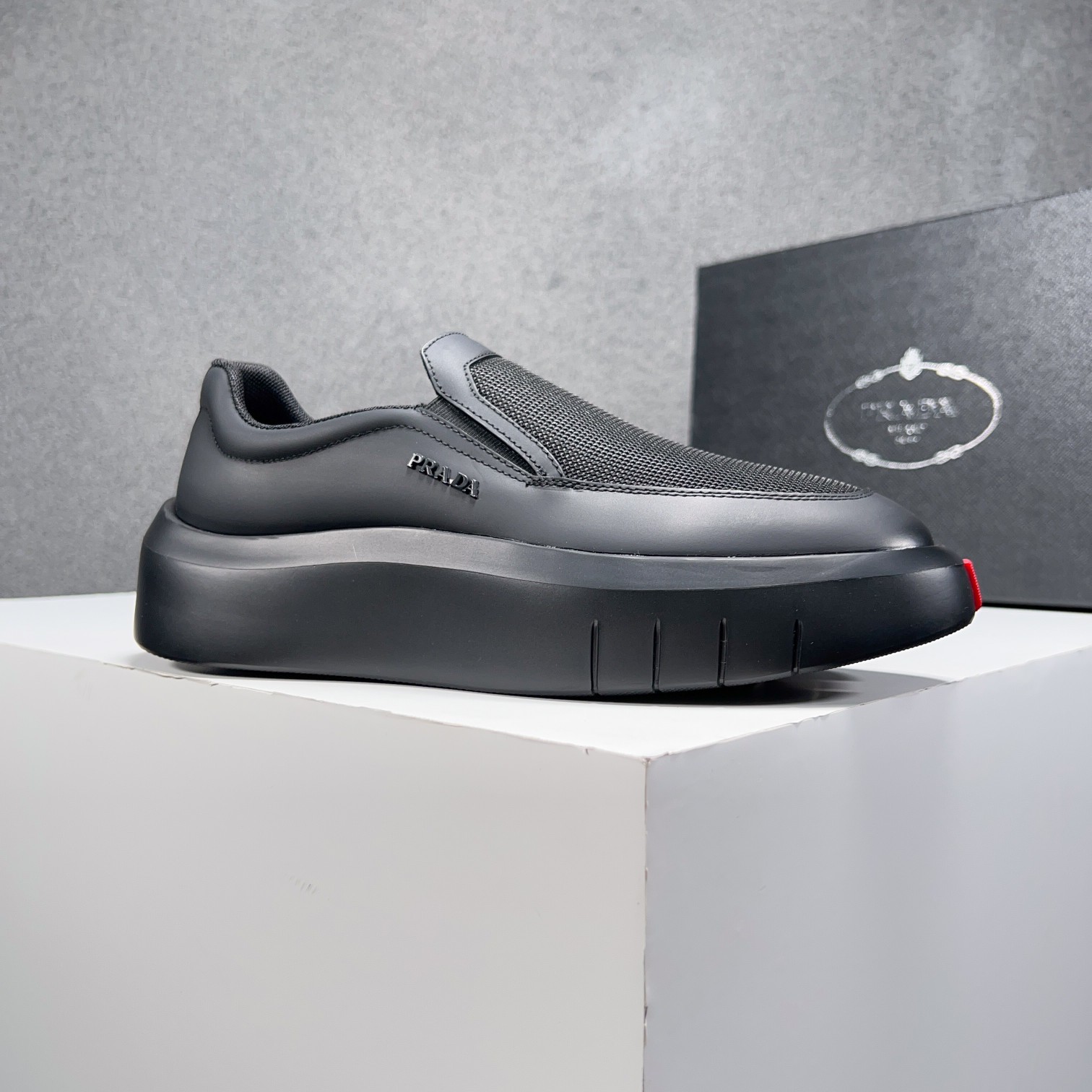 Prada Style Green Leather Men's Shoes style reference detail image 6 from source 781928