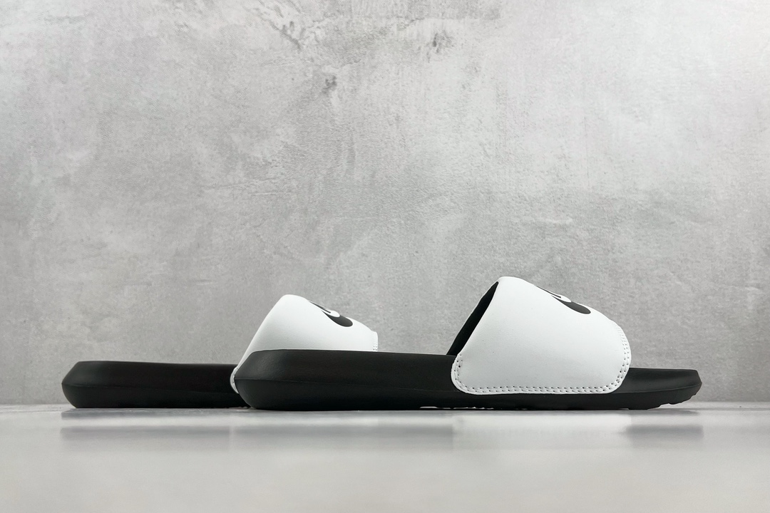 70 平台订单 Nike Victori One Slide 黑白 CN9675-005