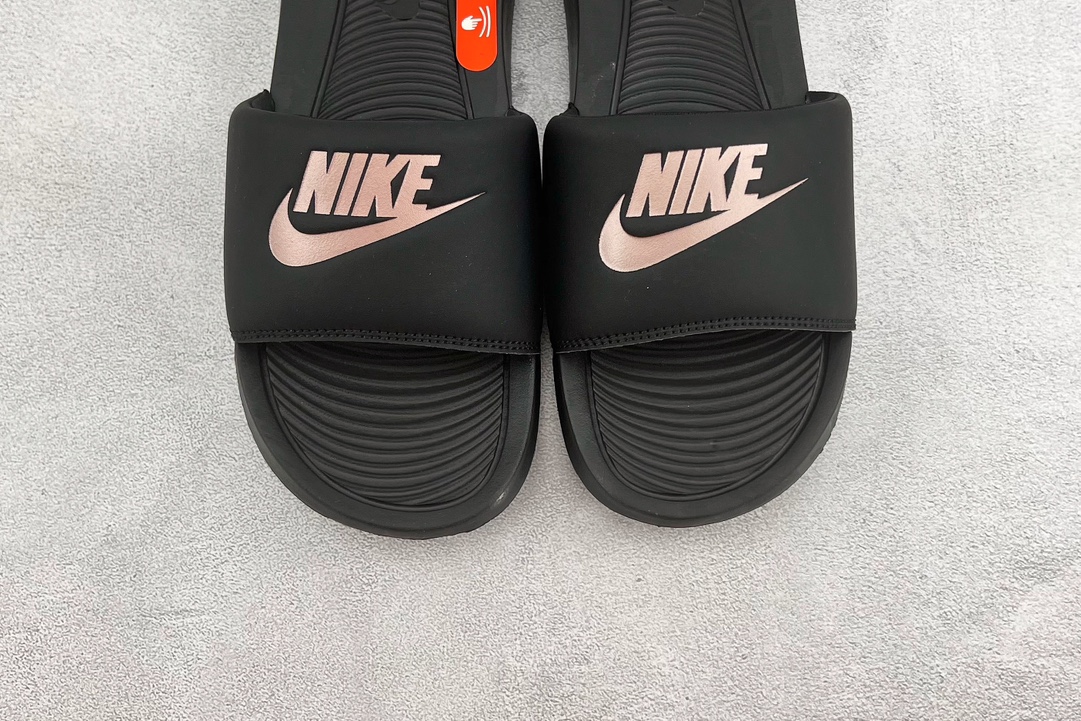 70 平台订单Nike Victori One Slide 黑粉 CN9677-001