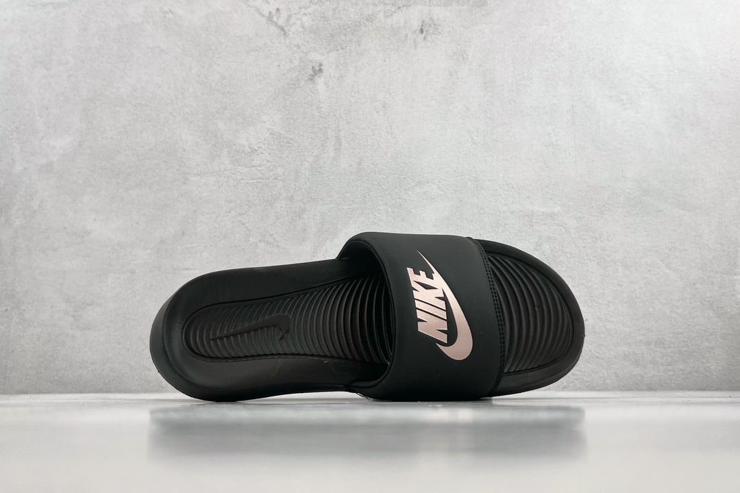70 平台订单Nike Victori One Slide 黑粉 CN9677-001