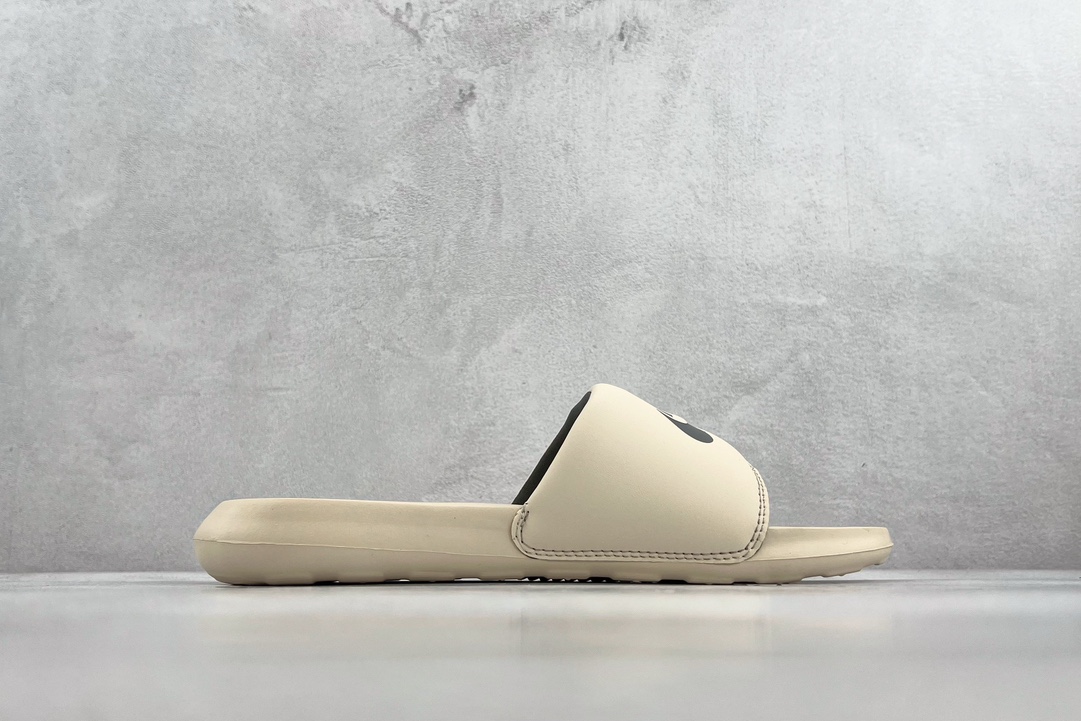 Platform order Nike Victori One Slide Beige CN9677-200