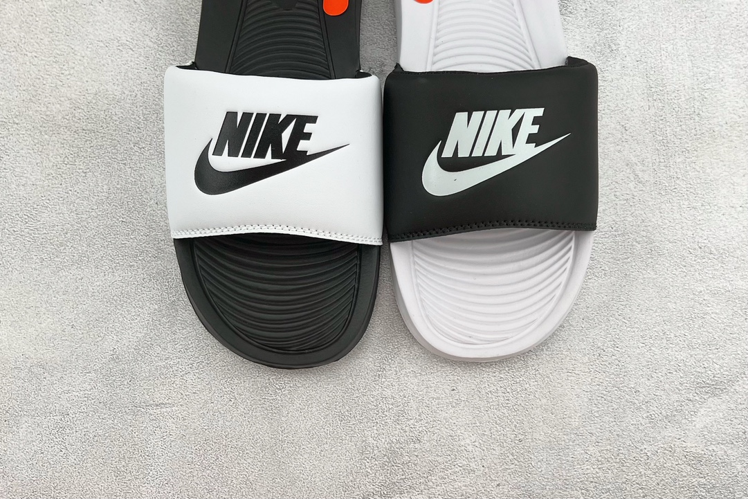 70 平台订单 Nike Victori One Slide Mix 黑白鸳鸯 DD0228-100