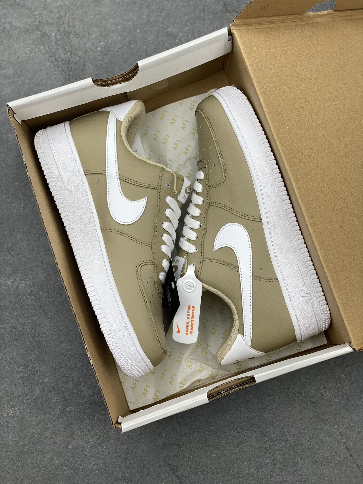 Nike Air Force 1 Low Casual Sneakers - Versatile Style & Comfort 10 i1682106608 8411 8