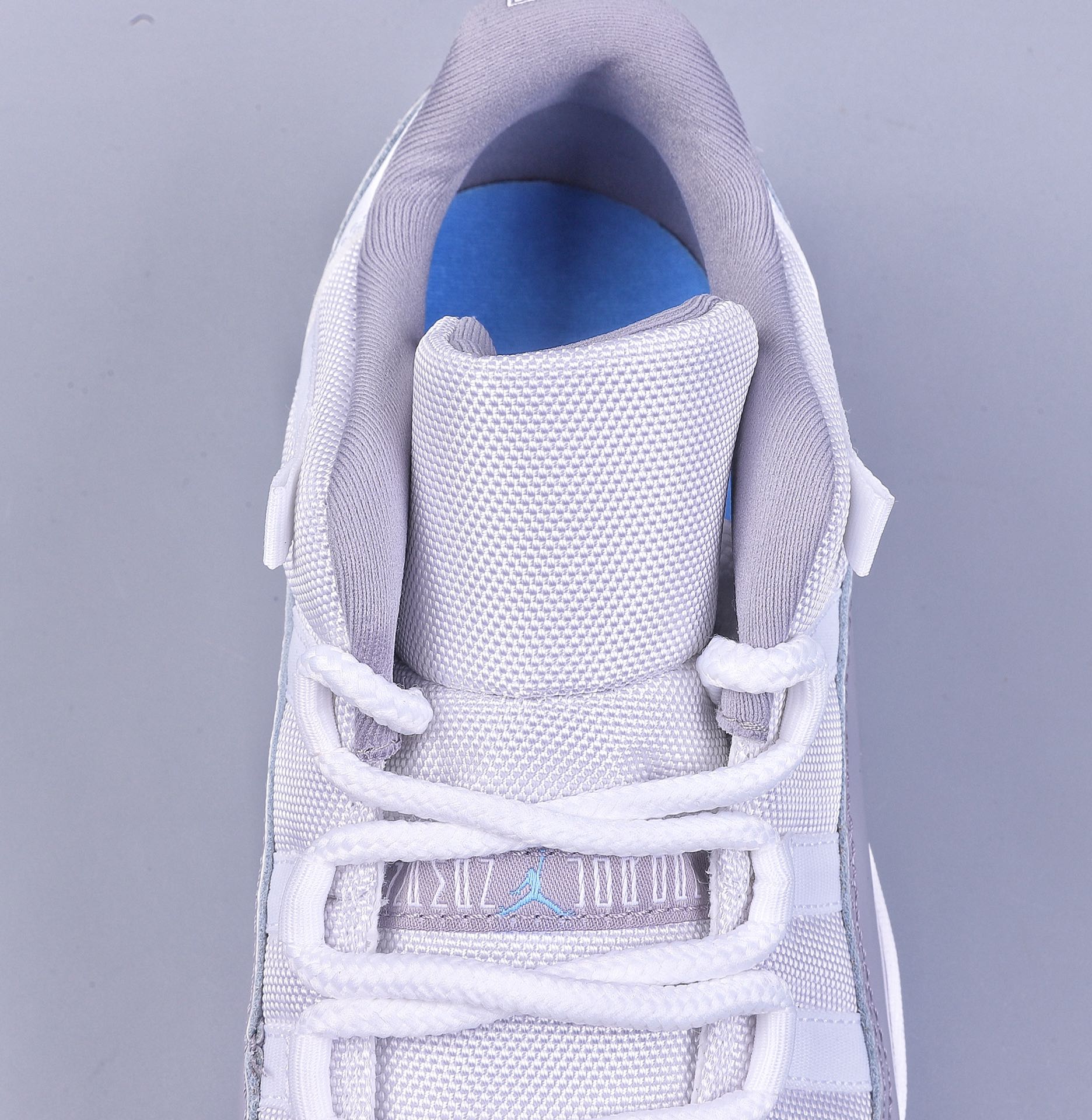 300 W Air Jordan 11 Retro Low ”Cement Grey”灰水泥 AV2187-140