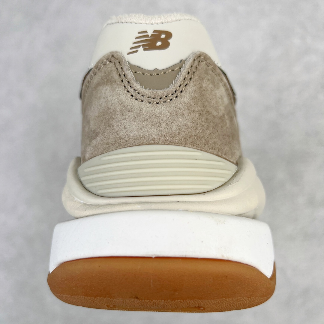 图片[8]-＃小红书爆款‼️New Balance/新百伦 NB5740系列 复古休闲运动跑鞋 特别以1988年首度面世的经典574作为设计蓝本 保留574简约易衬的80s鞋型轮廓 同时再加以向90年代特立独行的抢眼美学致敬 凭借多种严选的优质素材重塑出让人耳目一新又充满层次感的革新中低结构 另一方面 为呼应90年代的巨大化潮流 鞋侧也点题采用了相应的巨大化N字Logo 并且加上反光细节点缀 再结合同样启发自574并经过改良的抓地鞋底 可谓集结两大年代的注目设计元素 尺码：36 36.5 37 37.5 38 38.5 39 40 40.5 41 42 42.5 43 44 45-选品中心