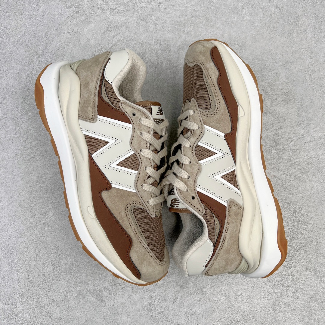 图片[3]-＃小红书爆款‼️New Balance/新百伦 NB5740系列 复古休闲运动跑鞋 特别以1988年首度面世的经典574作为设计蓝本 保留574简约易衬的80s鞋型轮廓 同时再加以向90年代特立独行的抢眼美学致敬 凭借多种严选的优质素材重塑出让人耳目一新又充满层次感的革新中低结构 另一方面 为呼应90年代的巨大化潮流 鞋侧也点题采用了相应的巨大化N字Logo 并且加上反光细节点缀 再结合同样启发自574并经过改良的抓地鞋底 可谓集结两大年代的注目设计元素 尺码：36 36.5 37 37.5 38 38.5 39 40 40.5 41 42 42.5 43 44 45-选品中心