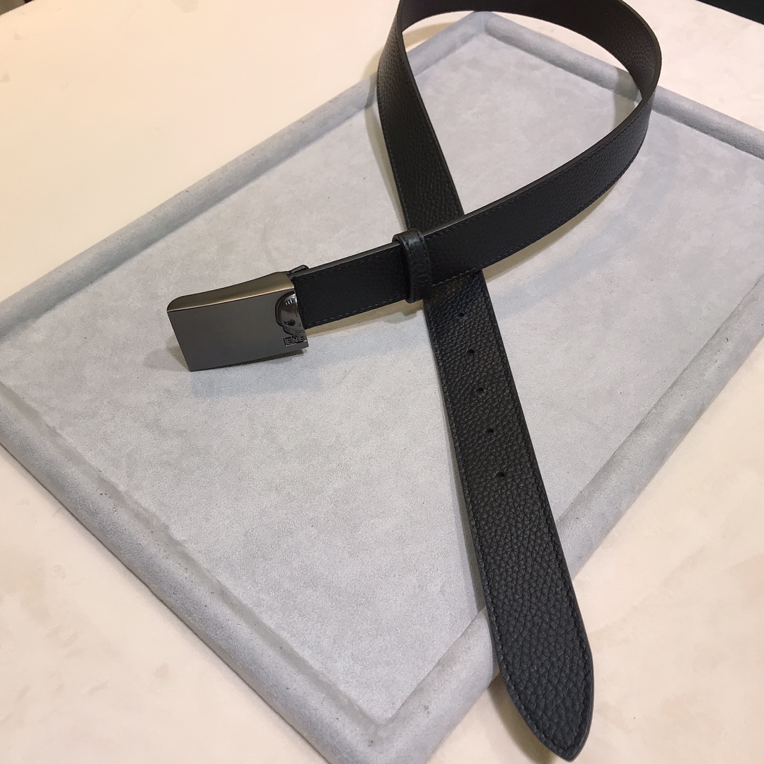 Stylish Unisex Alexander McQueen Belt Purchased for Network, 3.5CM Size.