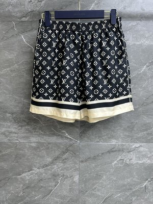 How can I find replica Louis Vuitton Clothing Shorts Printing Silk Spring/Summer Collection Vintage SML535320
