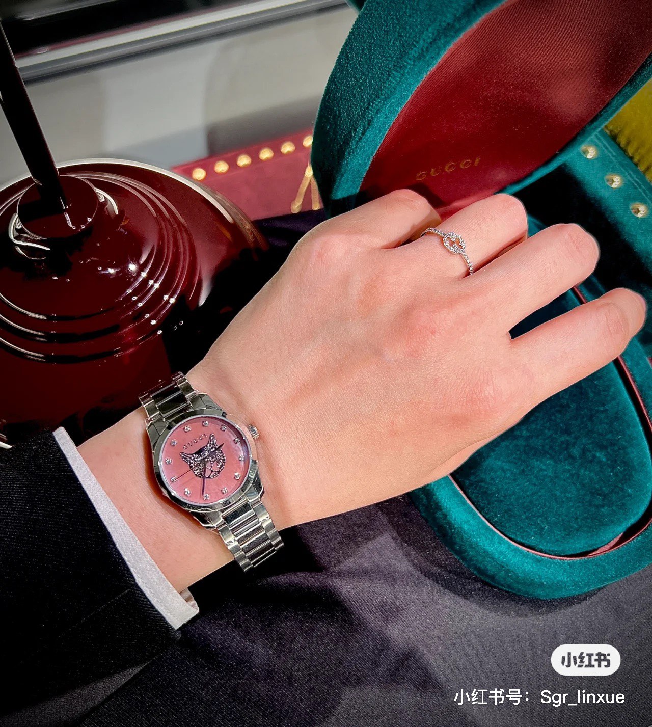 Gucci Augustine Watch Collection: White Shell, Gold Details, Classic Design Options - 图片 6