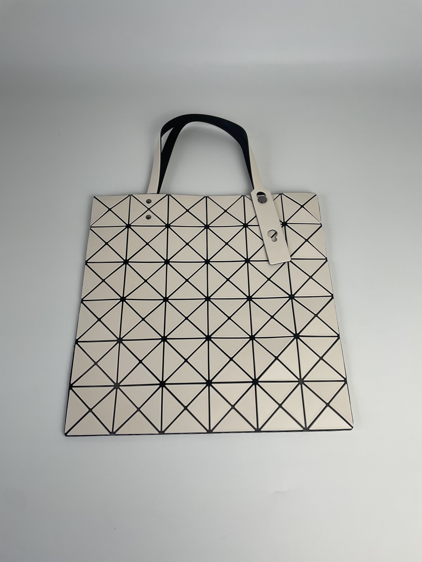 Issey Miyake ～三宅一生7月限定款
