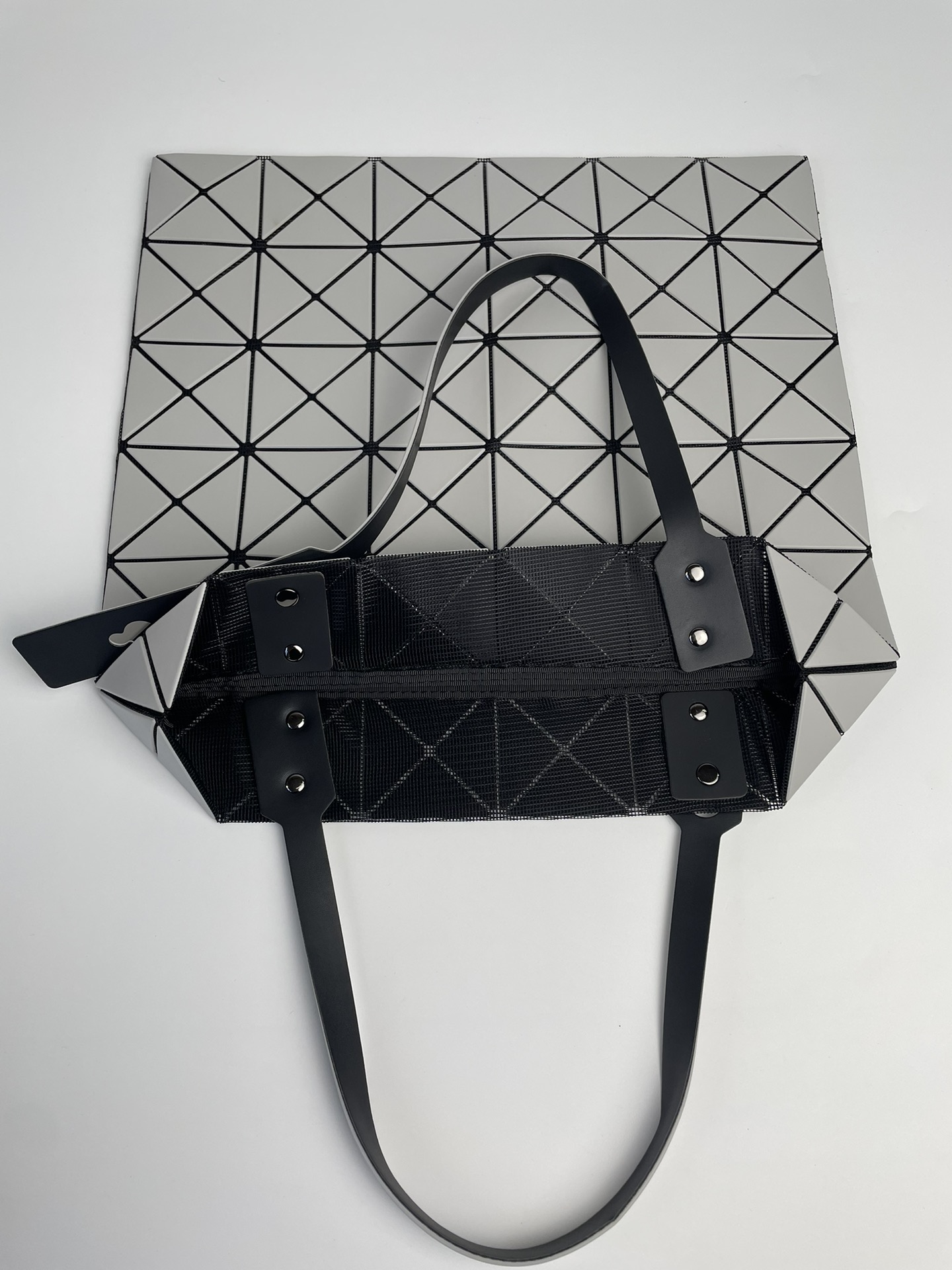 Issey Miyake ～三宅一生7月限定款