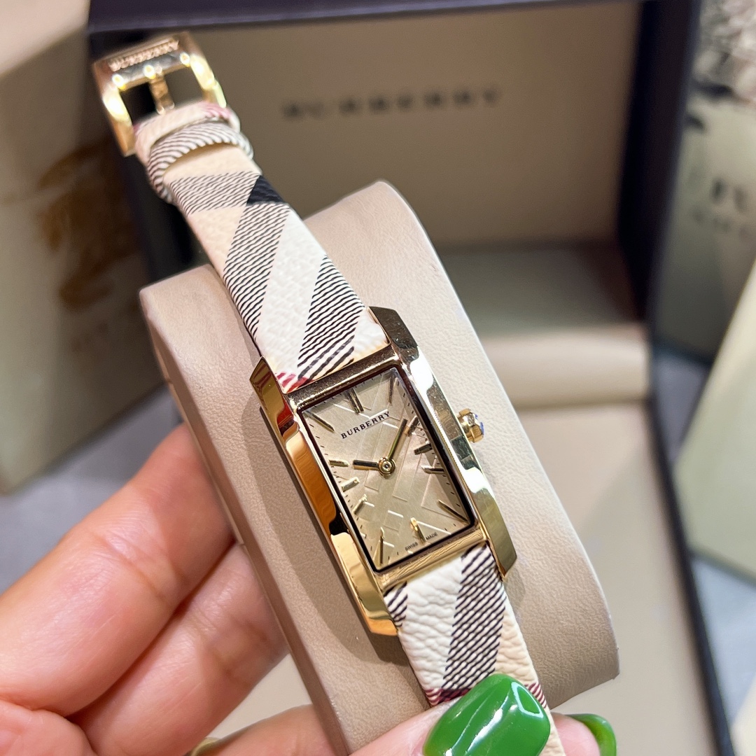 BURBERRY Gold Shell Watch with Drilling Ring, Swiss Quartz, Steel, 19x30mm. - 图片 2
