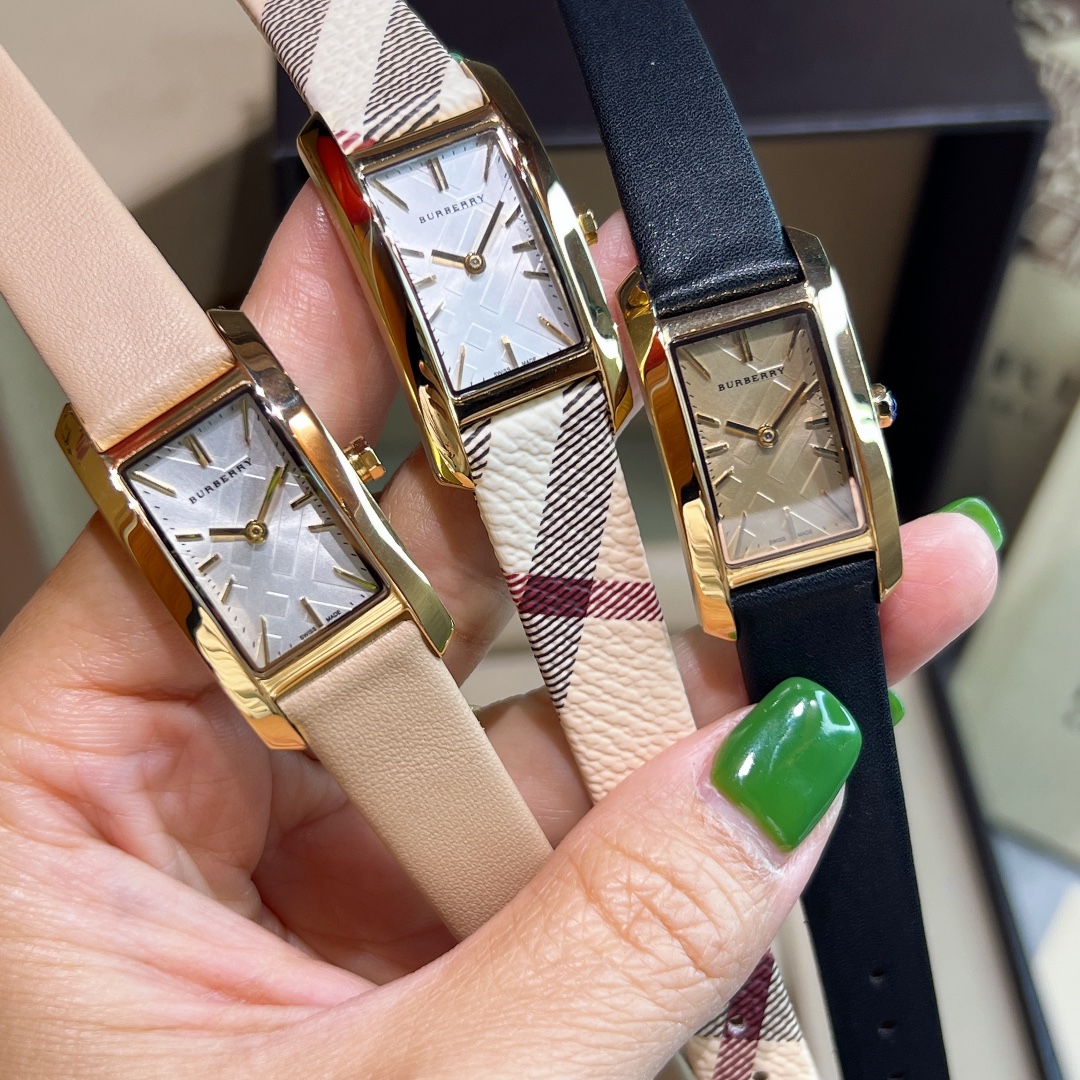 BURBERRY Balboly Rectangular Platinum Watch with Swiss Quartz Movement and Steel Casing - 图片 3