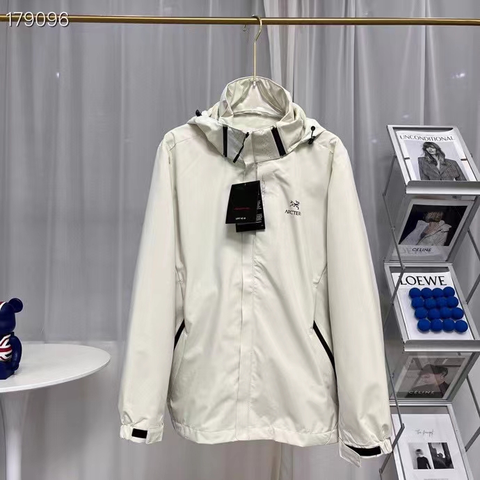 Arc’teryx Original Bird Gore-Tex Waterproof Soft-Shell Suit: Elegant, Functional, Luxurious. - 图片 2