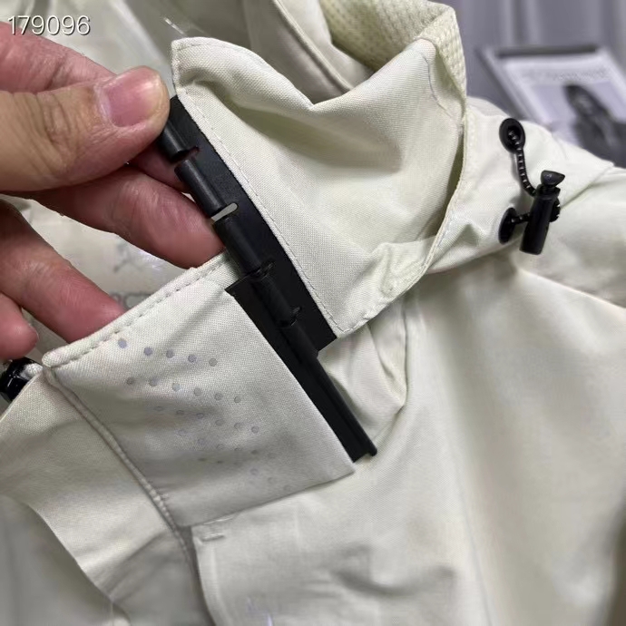 Arc’teryx Original Bird Gore-Tex Waterproof Soft-Shell Suit: Elegant, Functional, Luxurious. - 图片 7
