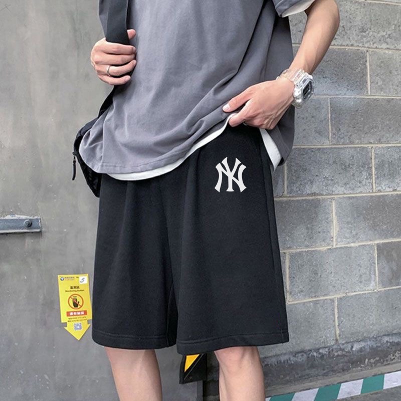 特价80💰不退换
🍫Mlb专柜经典小标小毛圈运动宽松短裤
官网发售🏆|兼运动与潮流✨|超百搭✅
甄选新疆21支280g纯棉小毛圈面料/最大的优点就是柔软轻薄透气 不闷不热 会呼吸的面料 亲肤性跟保形性好 上身超轻便☀️//配合3D立体裁剪工艺/双线排针制作工艺 真正属于运动裤制作的独特工艺/可轻松驾驭多种风格的搭配 完美适应各种场合✅
夏季清凉透气 运动又时尚 随意搓洗运动超级耐磨/上身不挑人 定制原版三标 上身显白又显瘦 不通俗大众 靓眼夺目 回头率超高 拍照超好看📷
🌟🌟🌟🌟🌟推荐好物❗️❗️❗️
Color:黑色 灰色
Size:M到2XL