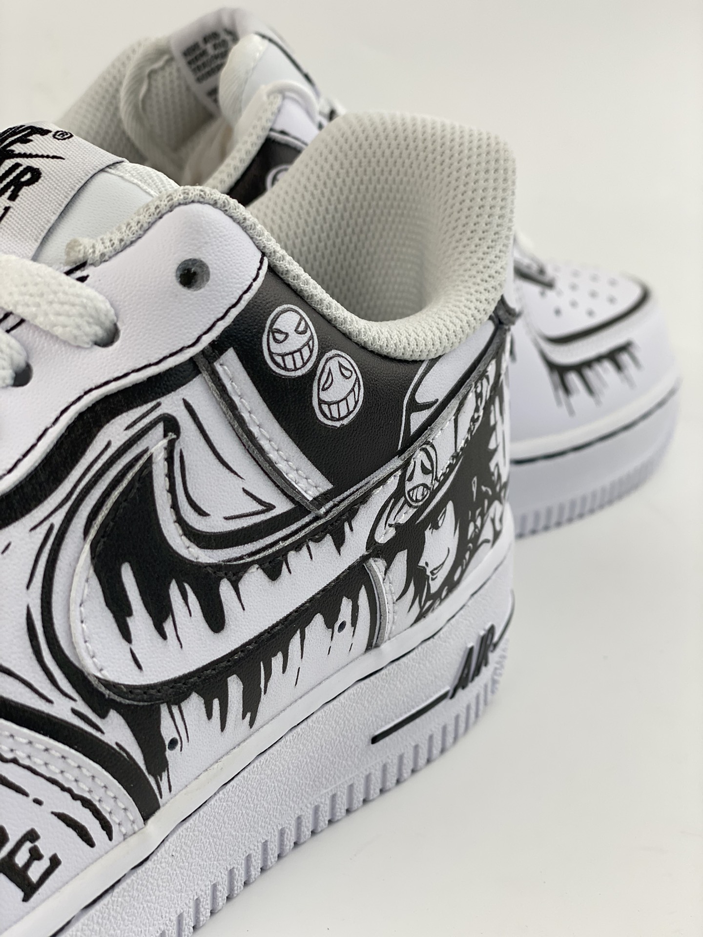 Nike Air Force 1 Low 07 One Piece Comic Graffiti CW2288-301