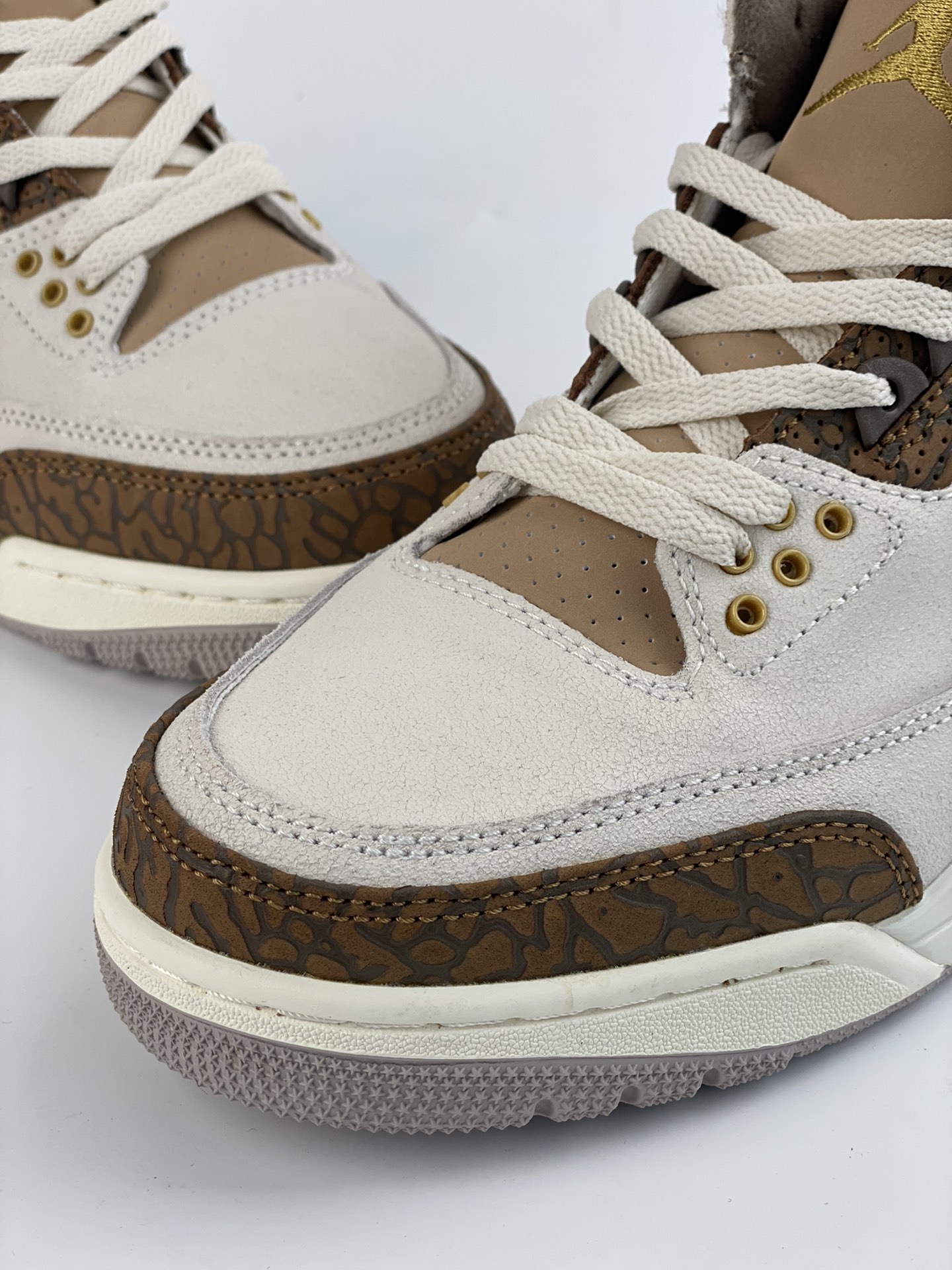 Air Jordan 3 Retro ”Palomino” Mocha Crack CT8532-102