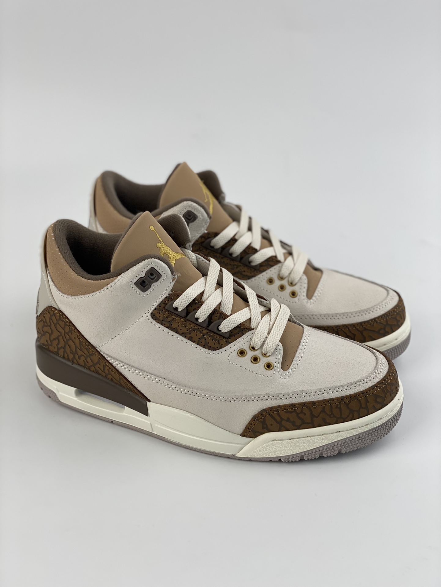 Air Jordan 3 Retro ”Palomino” Mocha Crack CT8532-102