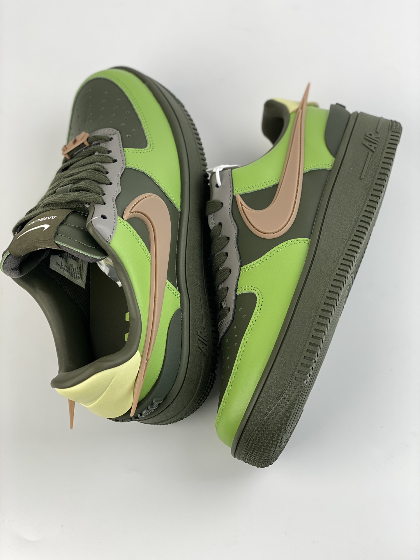 AMBUSH xNike Air Force1 Low is made of leather throughout DV3464-006