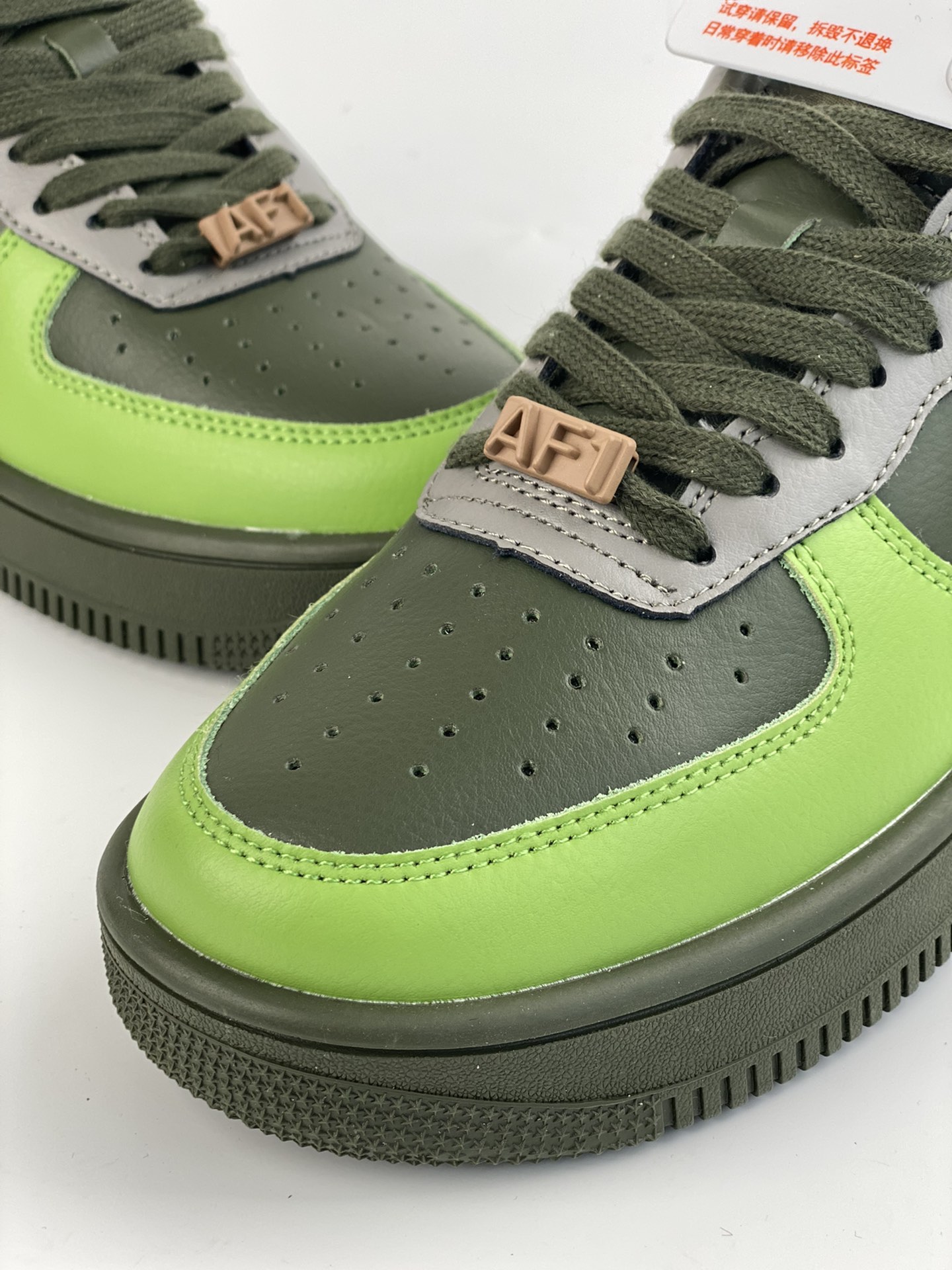 AMBUSH xNike Air Force1 Low is made of leather throughout DV3464-006