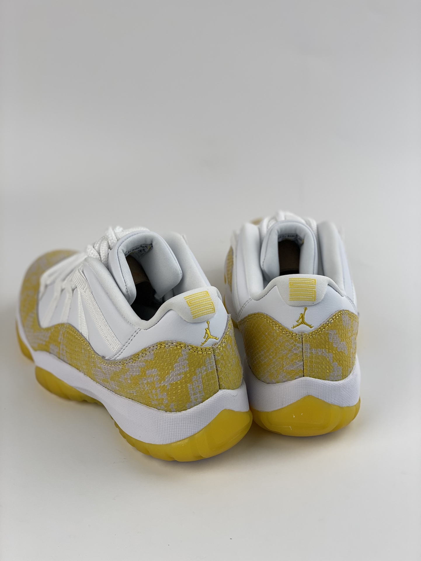 Air Jordan 11 Low ”Yellow Snakeskin” AJ11 replica yellow snakeskin AH7860-107